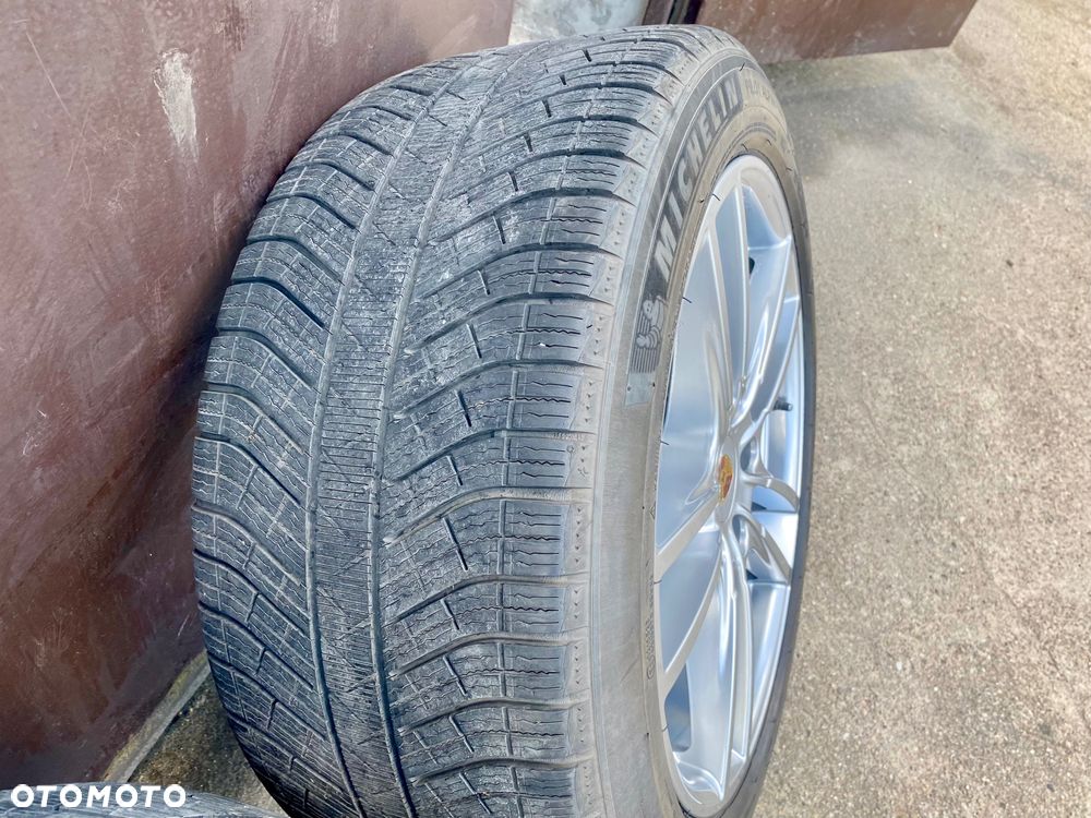 Felgi 20" Porsche (OE) 9Y0, opony Michelin Pilot Alpin 5 SUV - Kompletne koła zimowe od Porsche Cayenne III 9YA/9YB '18 - 9