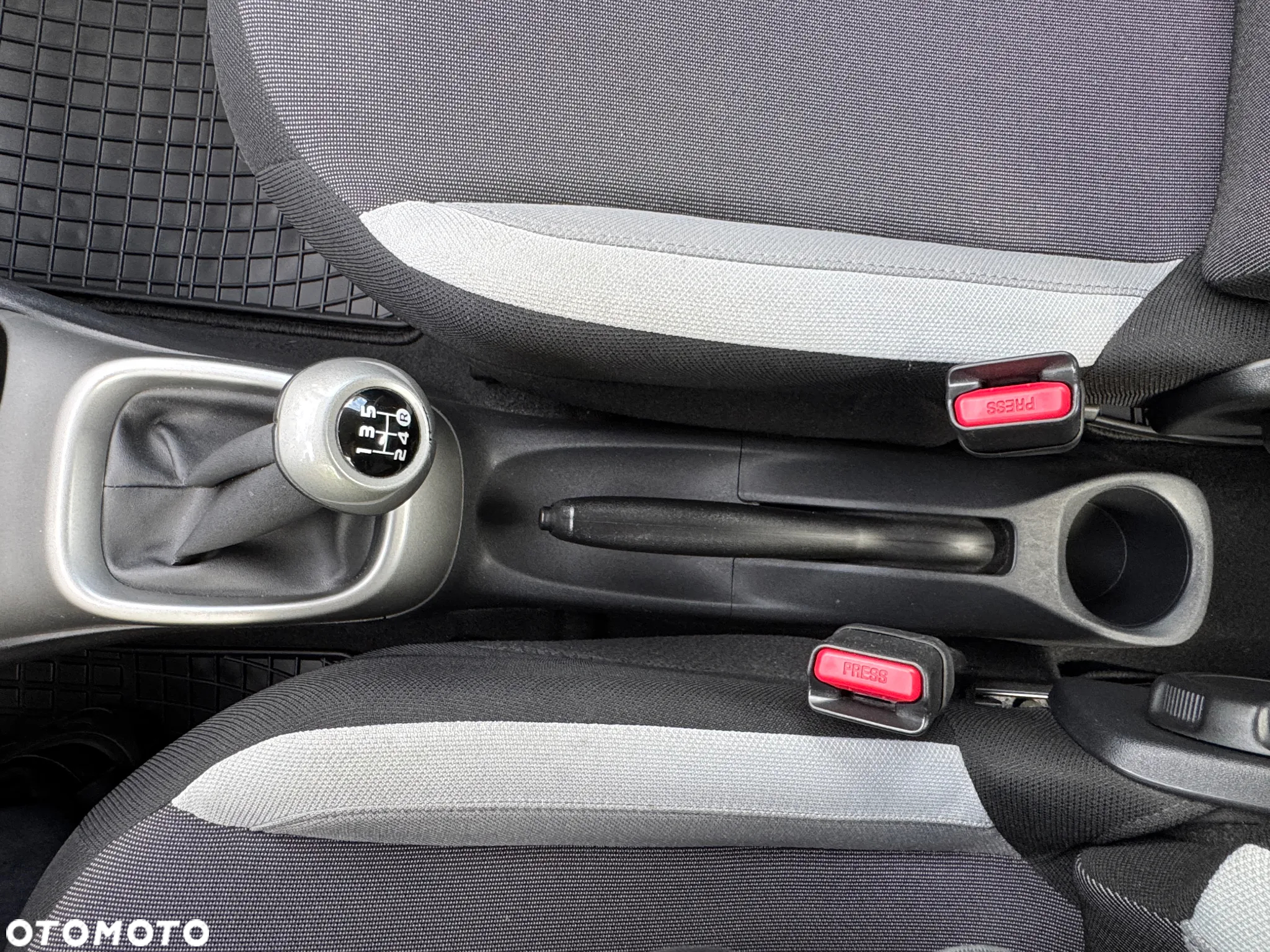 Toyota Aygo x-play Edition S+ - 20
