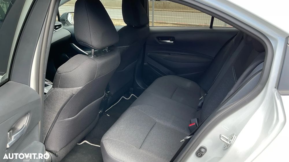 TOYOTA Corolla 2025 — imagine 11