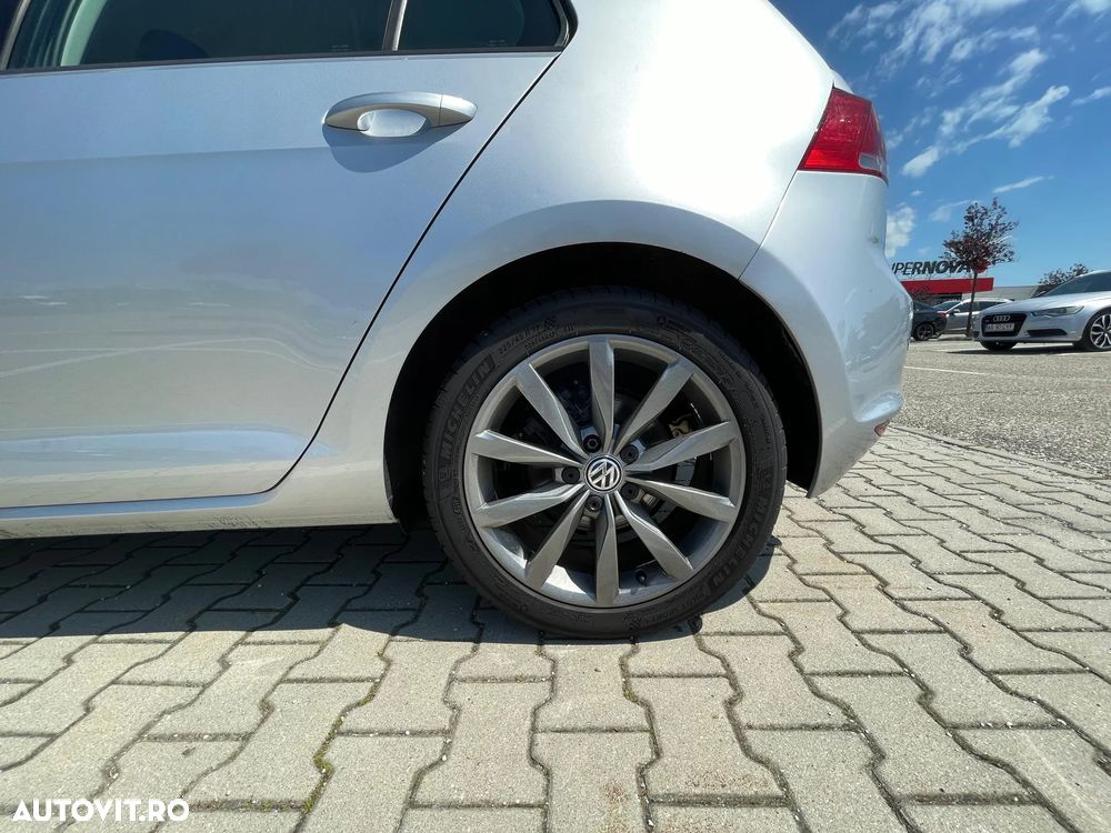 Volkswagen Golf 1.6 TDI DPF BlueMotion Technology Comfortline - 9