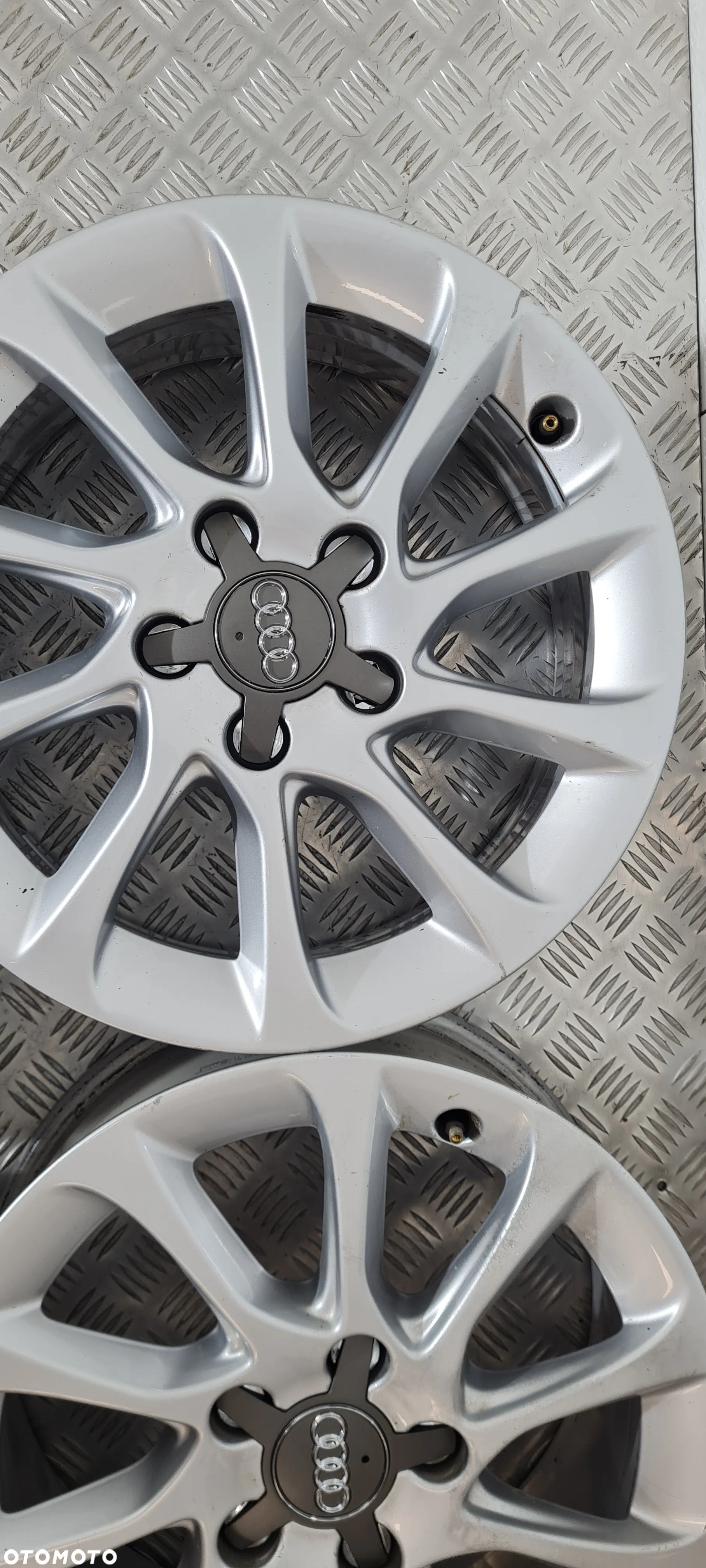 Audi A3 Felgi Aluminiowe 16 8V0601025BM - 7