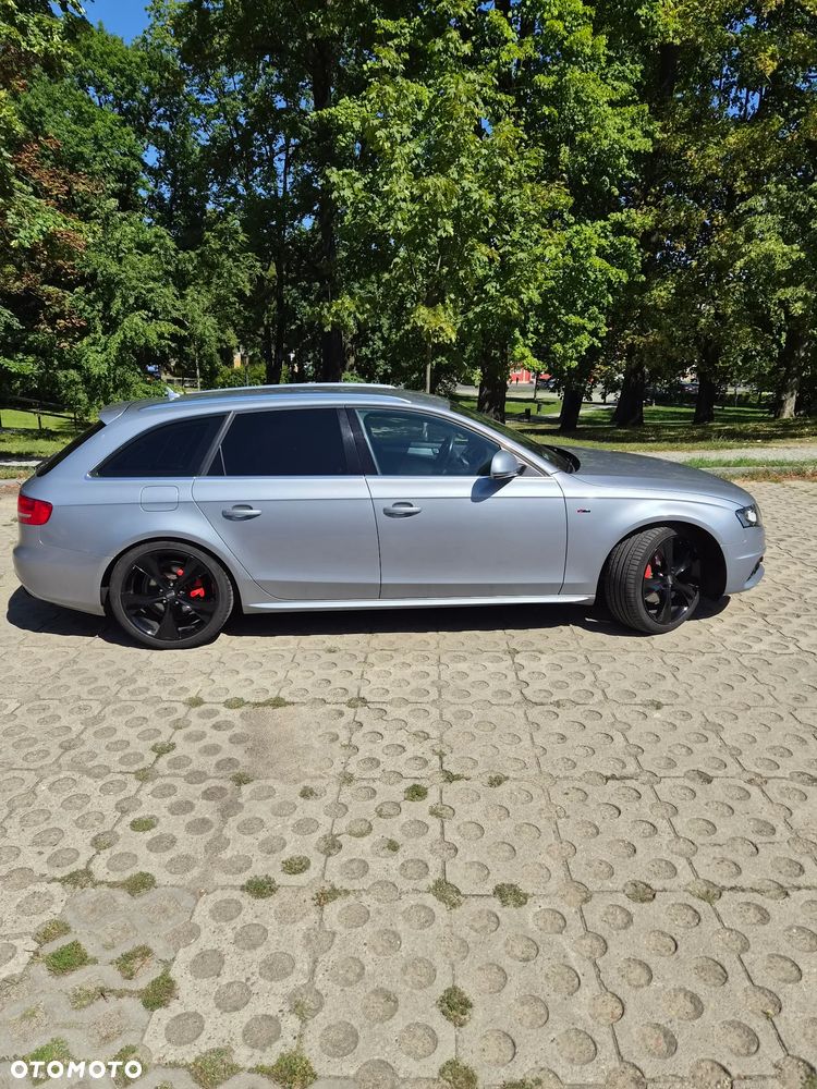 Audi A4 Avant - 28