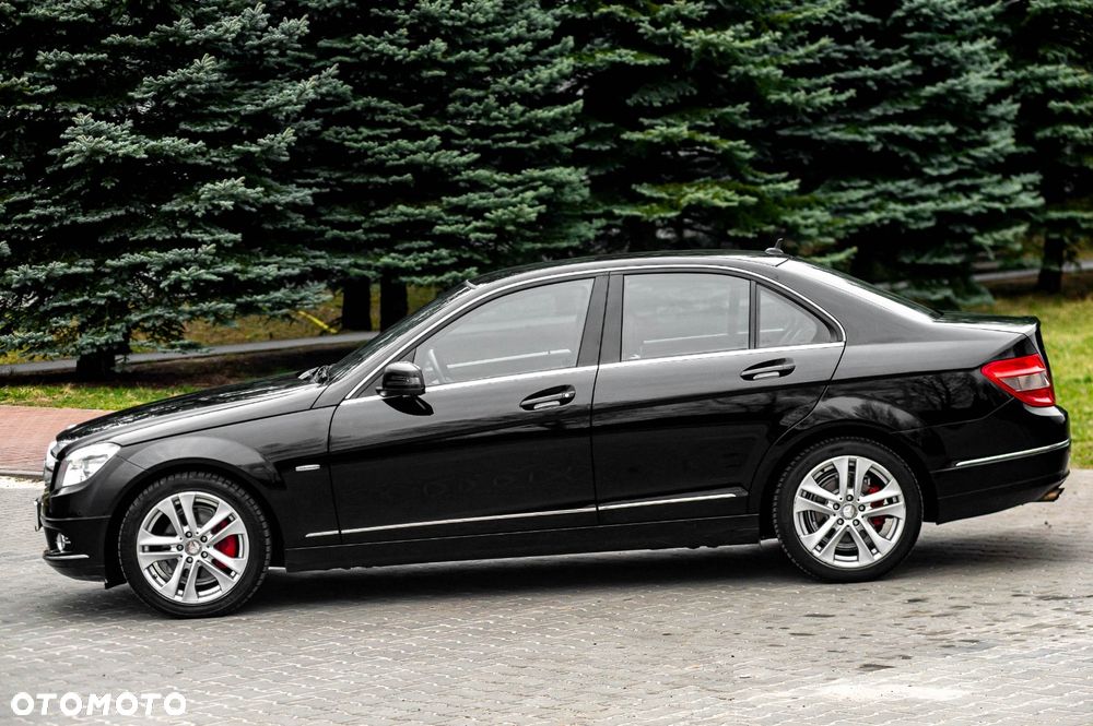 Mercedes-Benz Klasa C 180 BlueEFFICIENCY 7G-TRONIC Avantgarde - 8