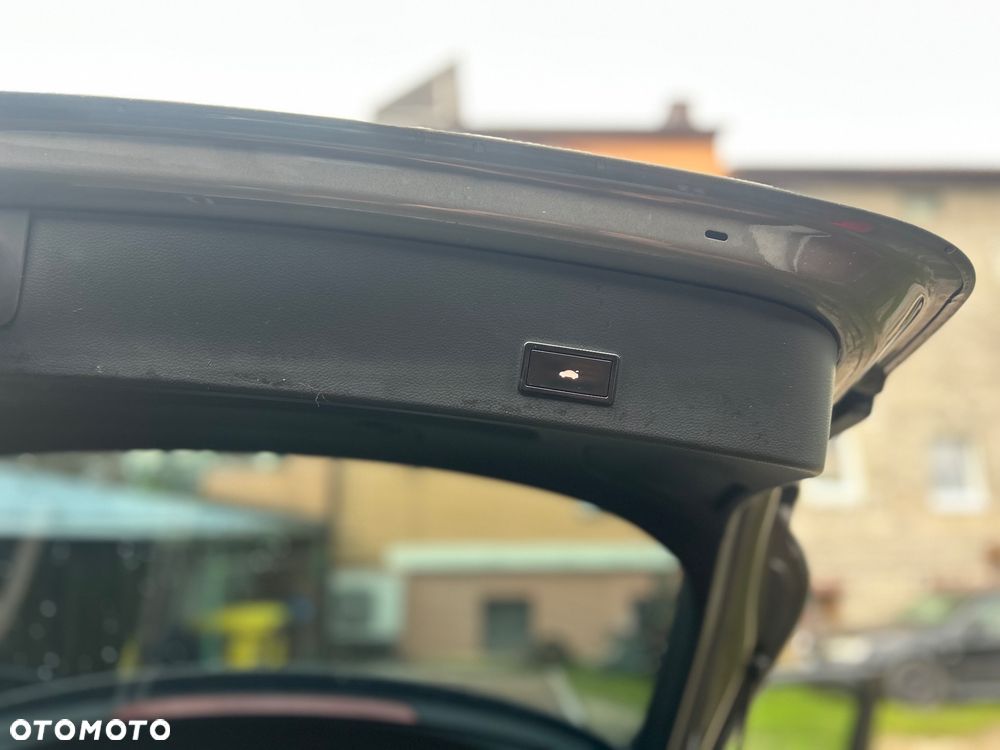Audi A6 Avant 2.0 TDI Multitronic - 26