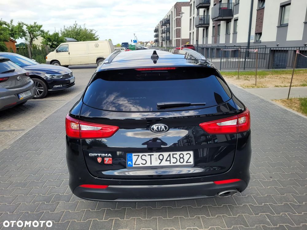 Kia Optima 2.0 L - 3