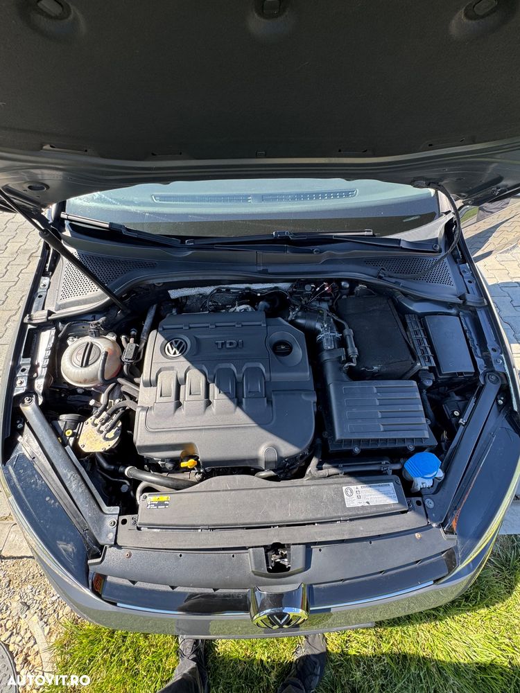 Volkswagen Golf 1.6 TDI DSG BMT Comfortline - 9
