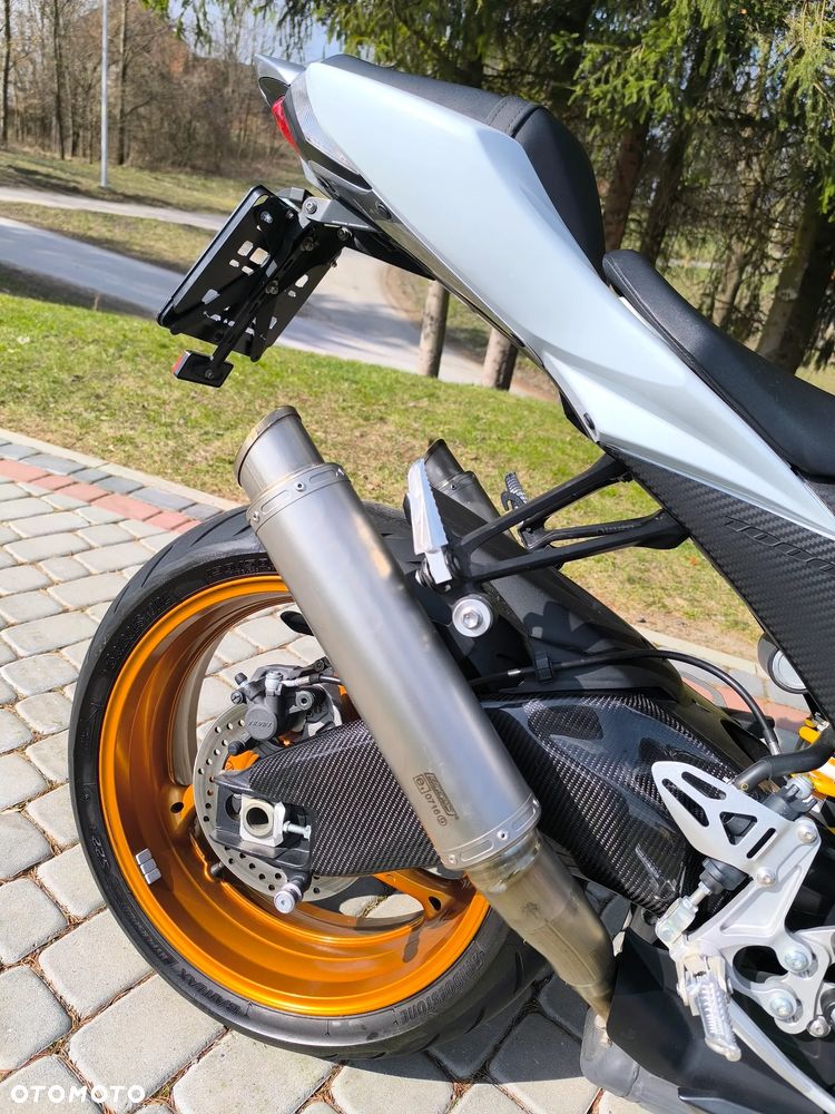 Suzuki GSX-R - 12