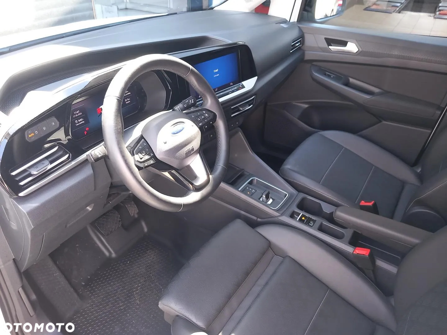 Ford Transit Connect - 9