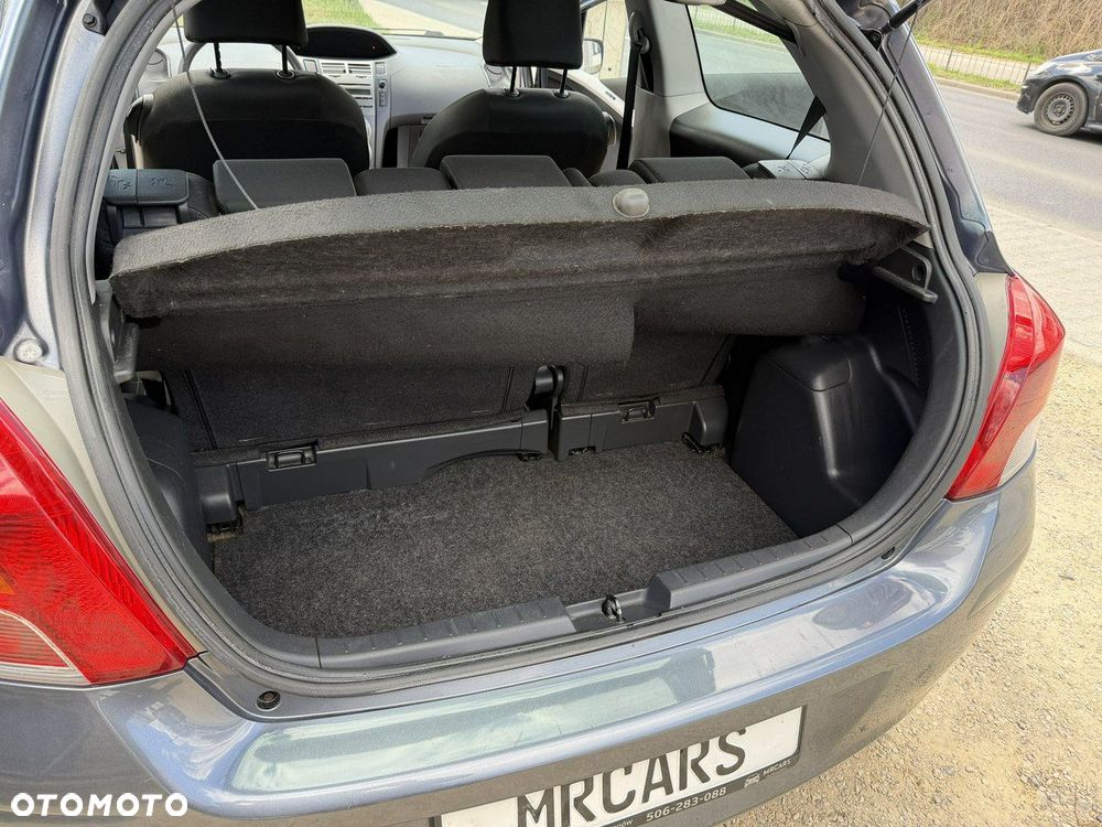 Toyota Yaris - 20