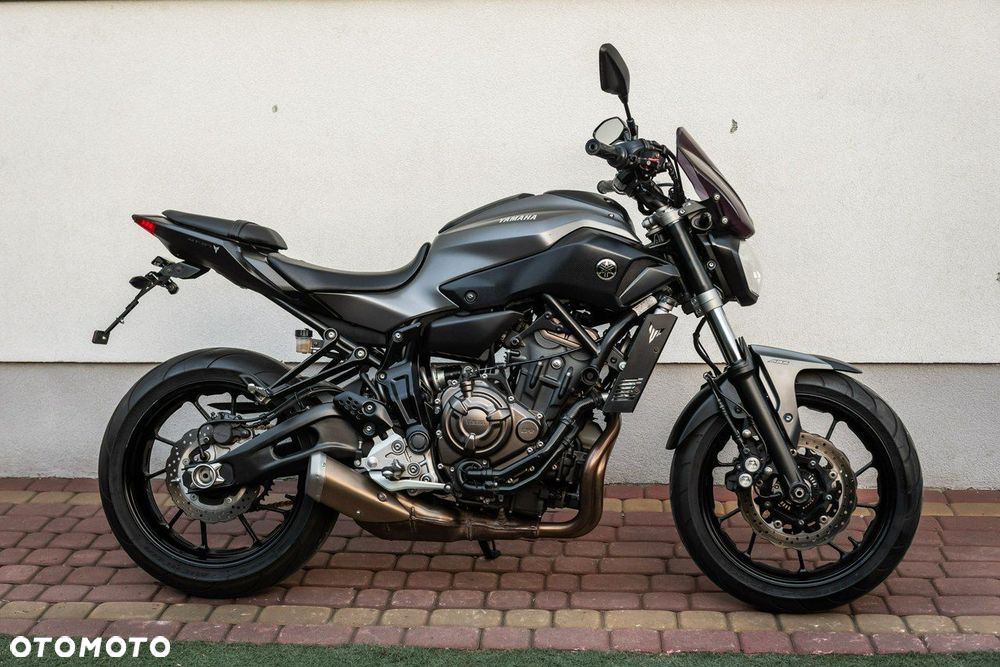 Yamaha MT - 2