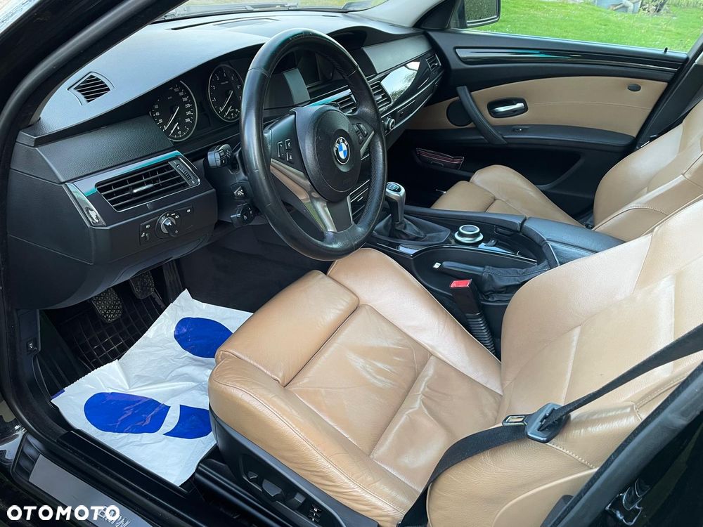 BMW Seria 5 525i - 8