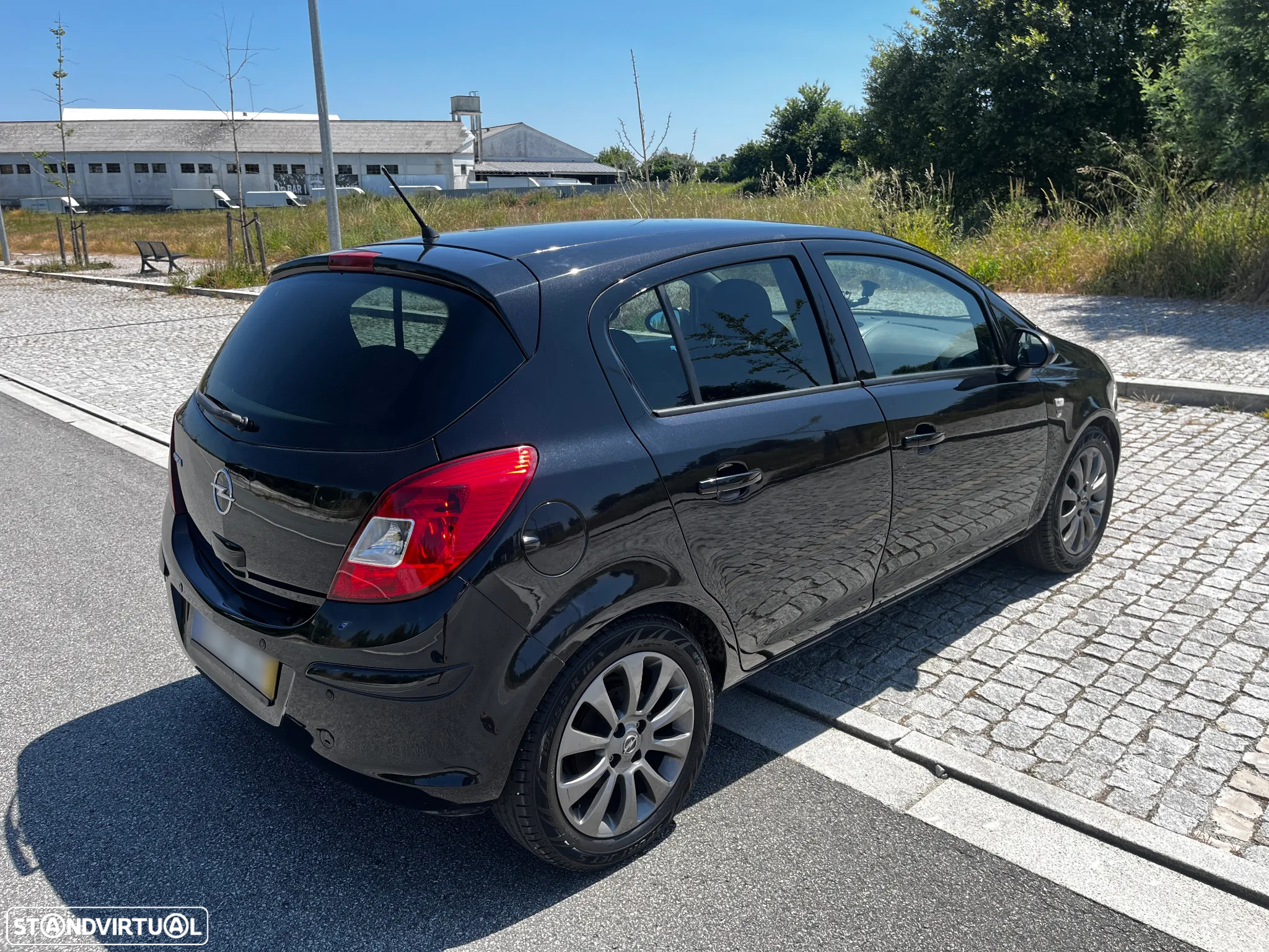 Opel Corsa 1.2 Cosmo 111 - 4