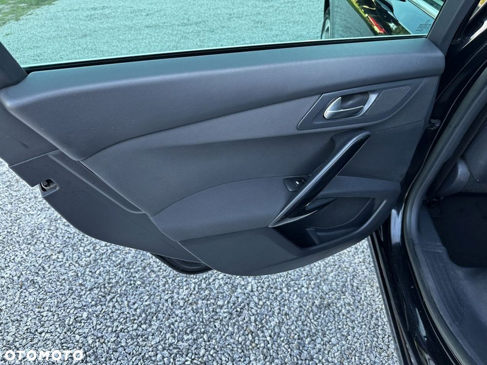 Peugeot 508 HDi FAP 160 Allure - 12
