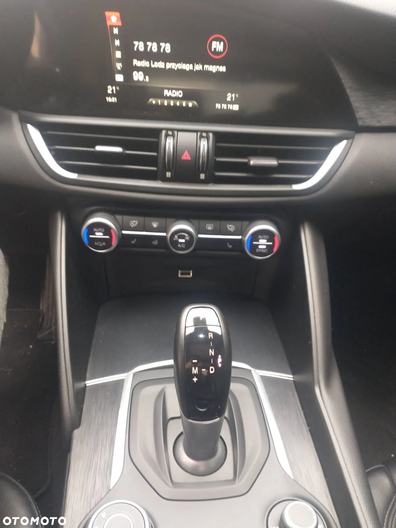 Alfa Romeo Giulia 2.0 Turbo 16V AT8-Q4 Ti - 12