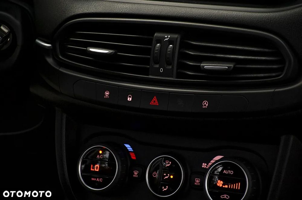 Fiat Tipo 1.4 T-Jet Lounge - 36