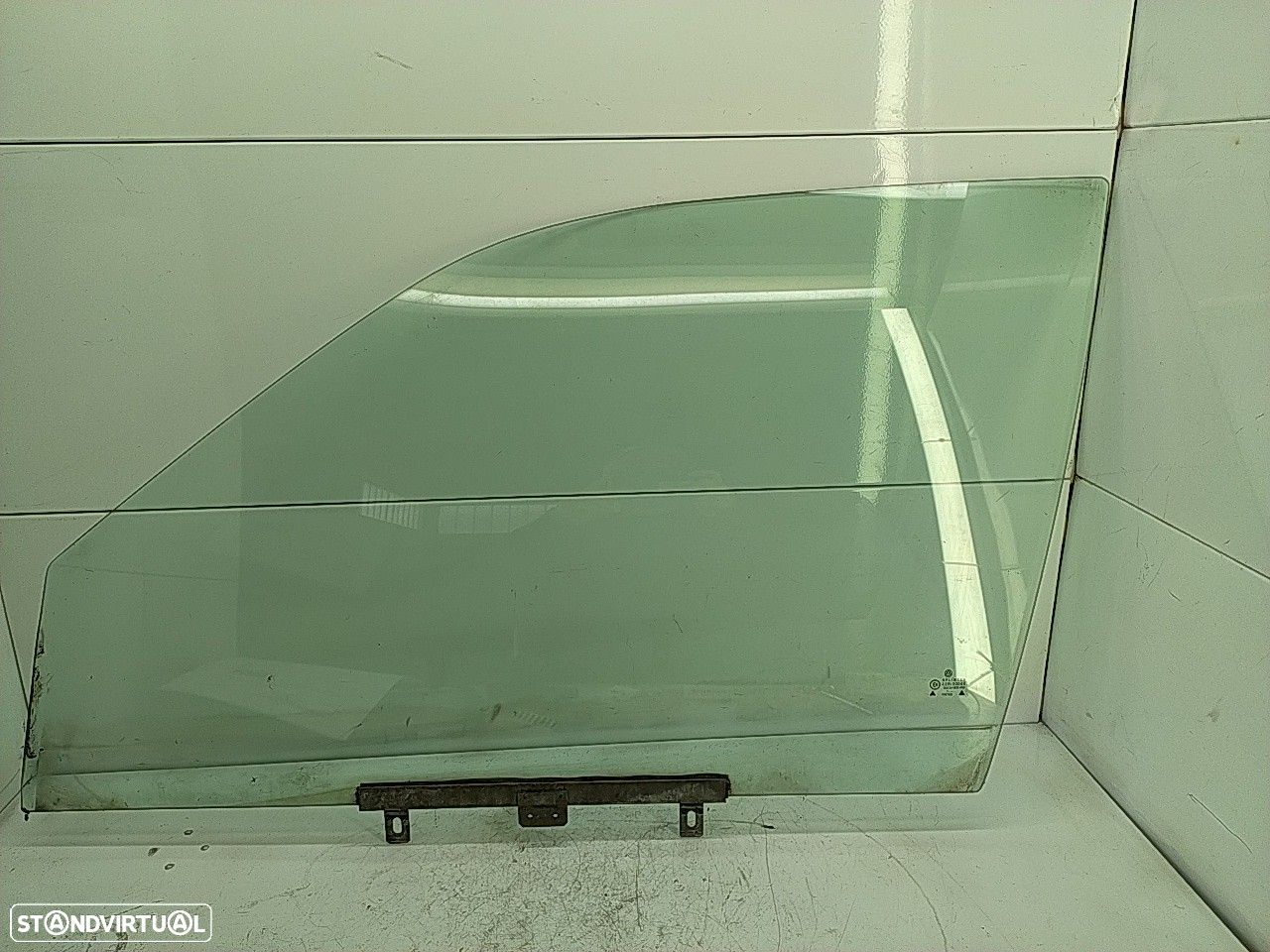 Vidro Porta Frente Esquerda Volkswagen Passat (3A2, 35I) - 1