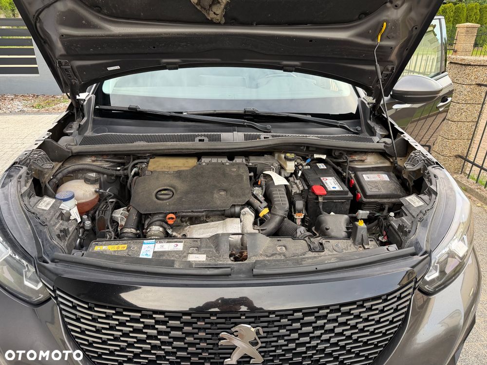 Peugeot 2008 BlueHDi 100 Allure - 22
