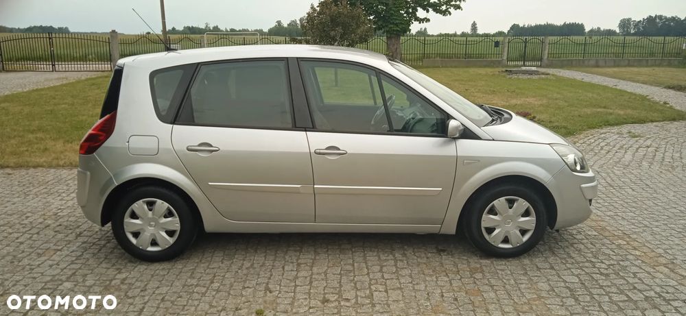 Renault Scenic 1.6 16V 110 Dynamique - 7