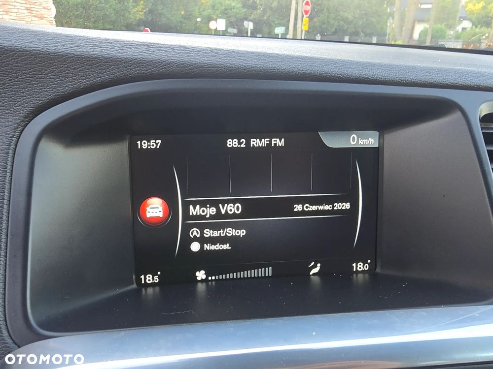 Volvo V60 D4 Momentum - 31