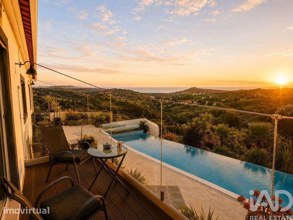 Casa / Villa T5 em Bárrio de 387,00 m2