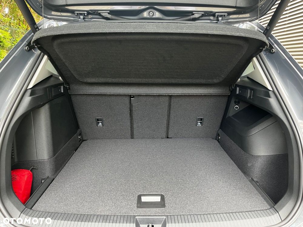 Volkswagen Tiguan - 12