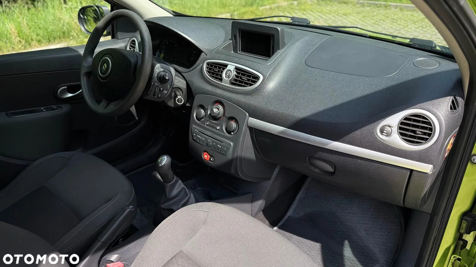 Renault Clio 1.2 16V Alize - 11