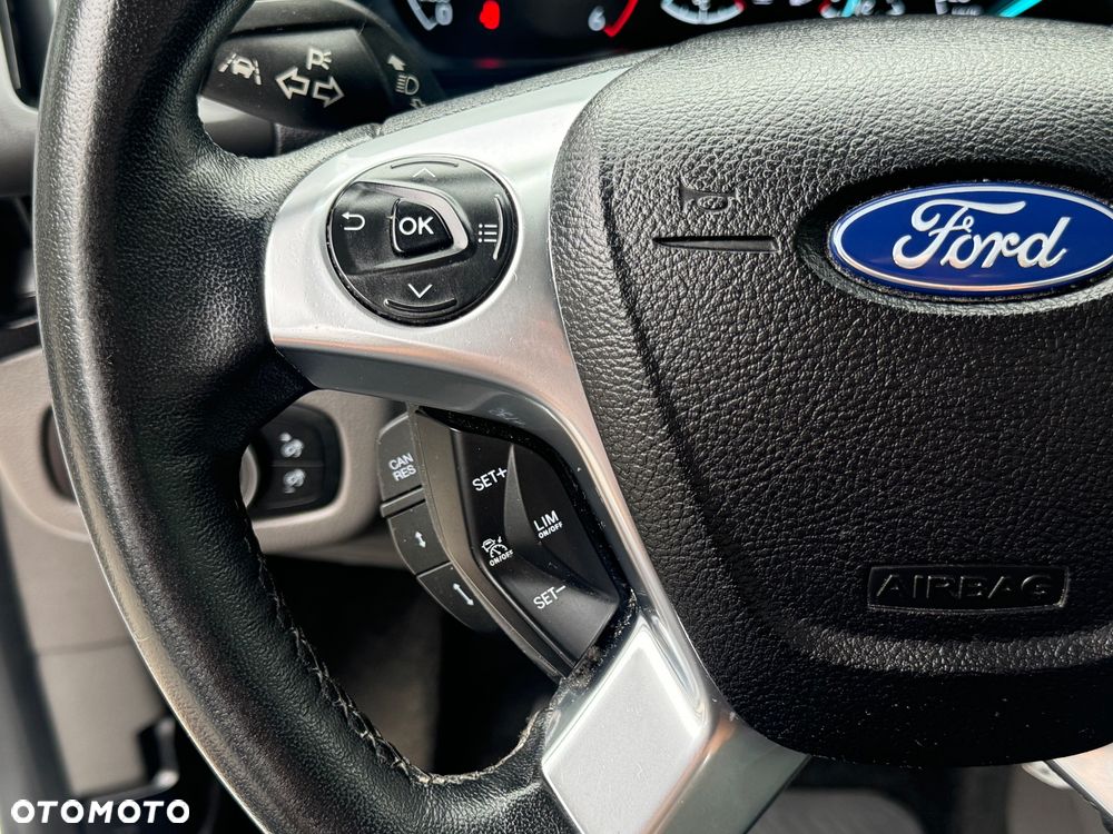 Ford Transit Connect - 18
