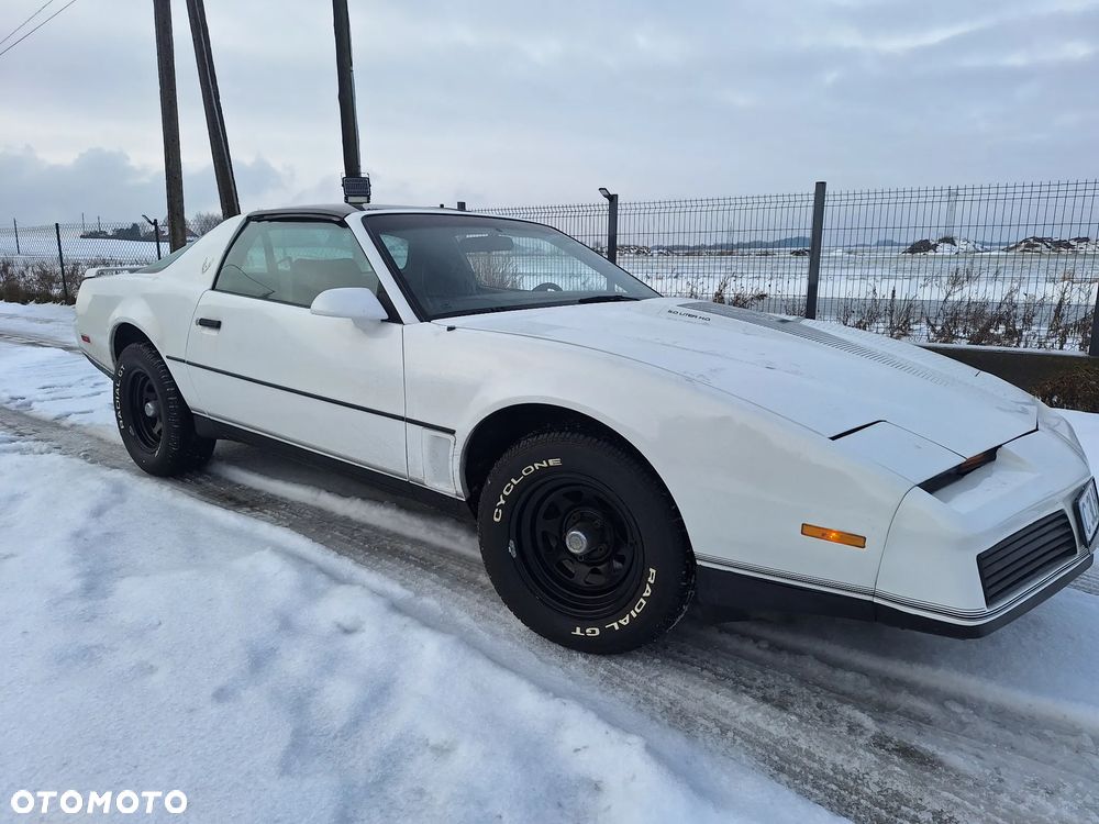 Pontiac Firebird - 4