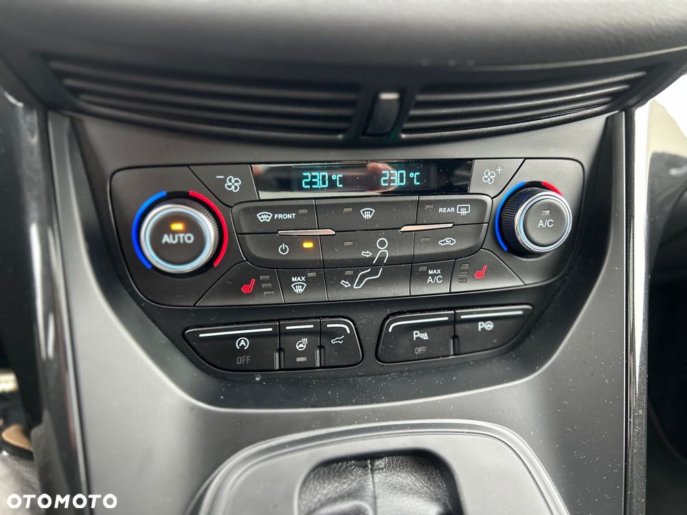 Ford Kuga 2.0 TDCi 4x4 ST-Line - 16