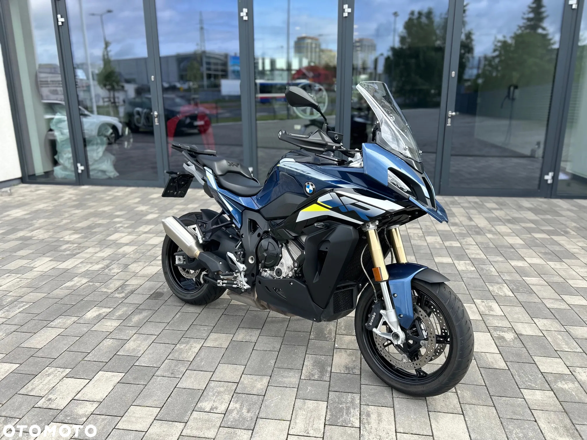 BMW XR - 2