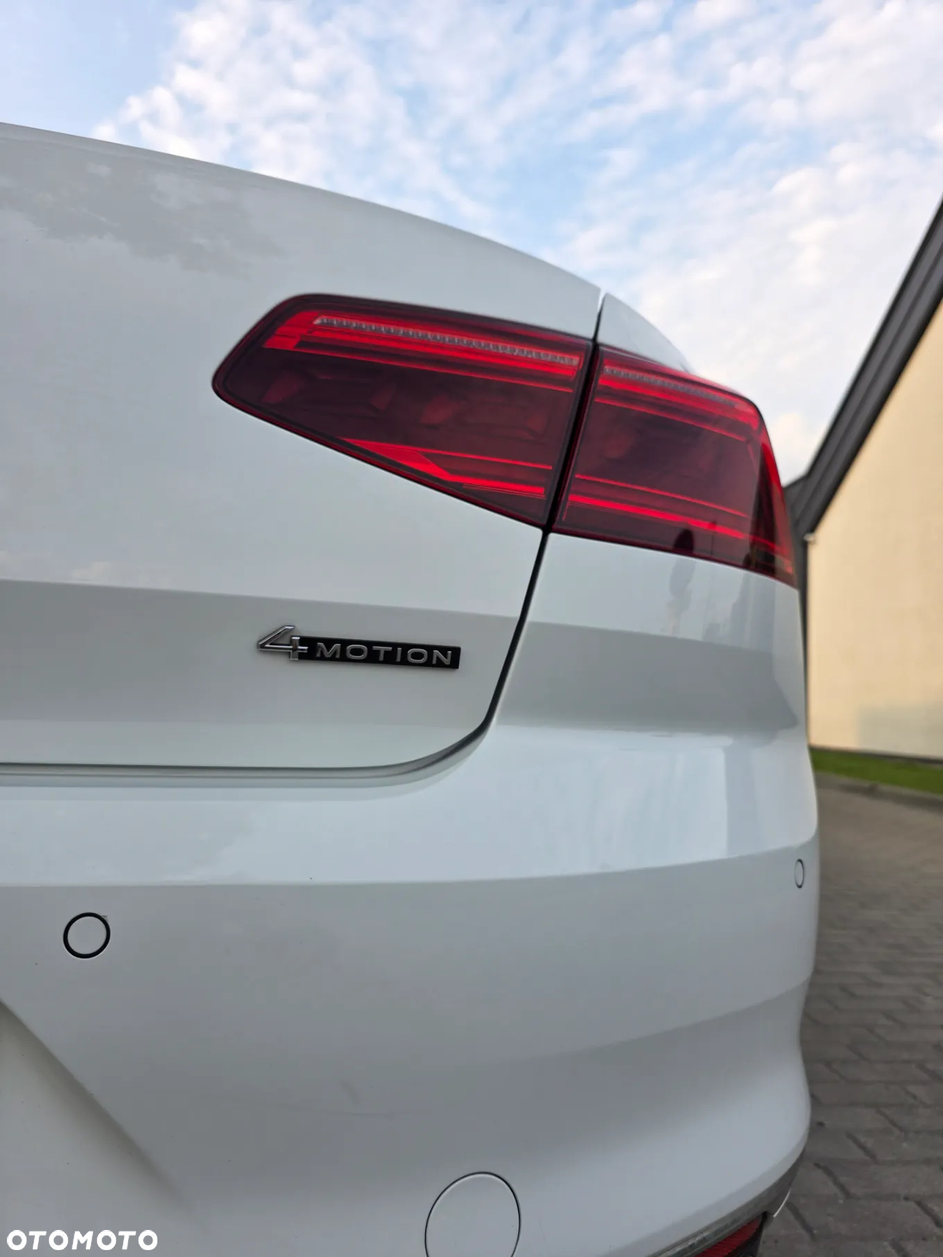 Volkswagen Passat 2.0 TDI Elegance DSG - 19