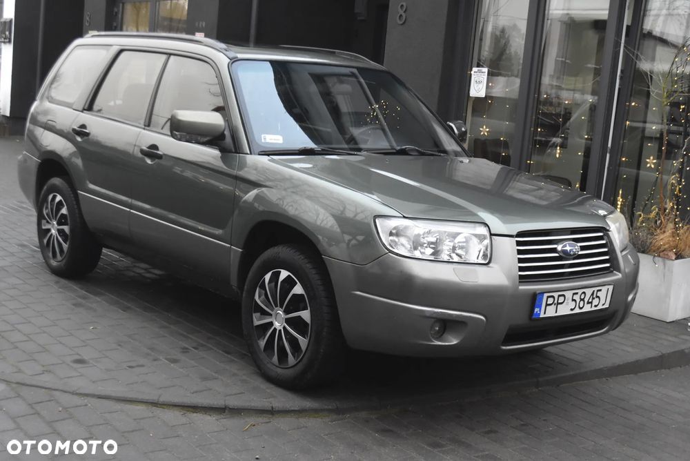 Subaru Forester 2.0X Plus - 2