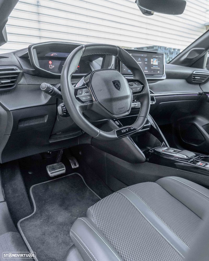 Peugeot 208 1.2 Hybrid GT e-DCS6 - 12