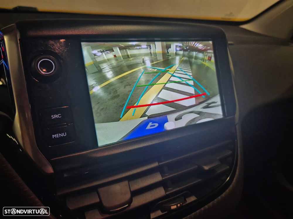 Peugeot 2008 1.6 BlueHDi Allure - 17