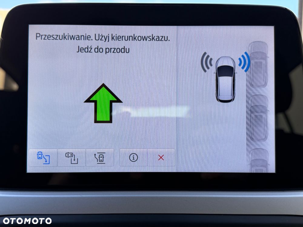 Ford Focus 1.0 EcoBoost Start-Stopp-System COOL&CONNECT DESIGN - 28