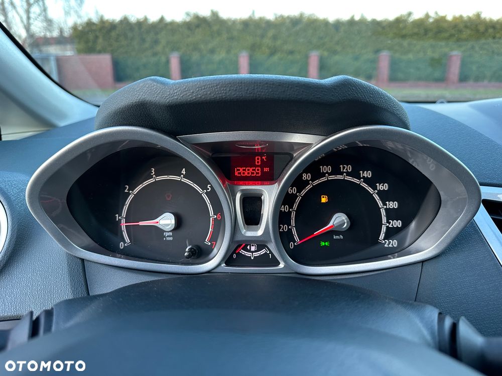 Ford Fiesta 1.25 Viva - 28