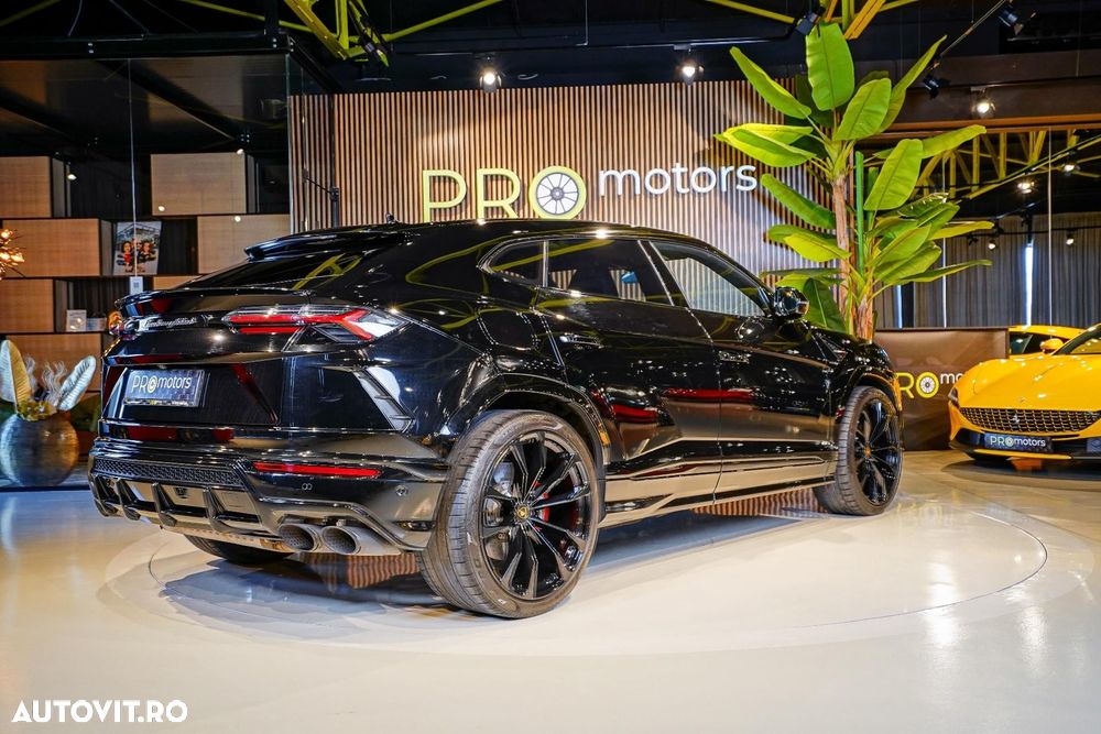 Lamborghini URUS - 9