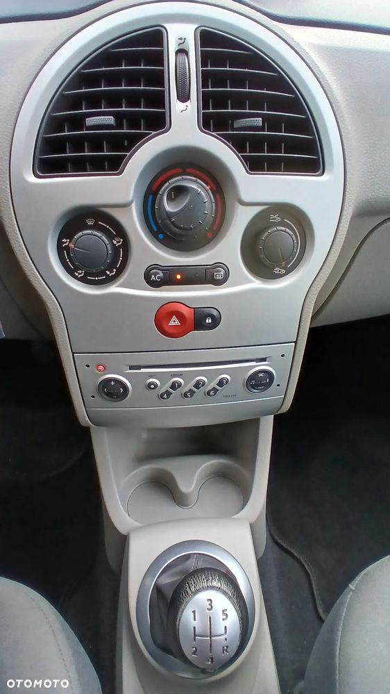 Renault Modus - 22