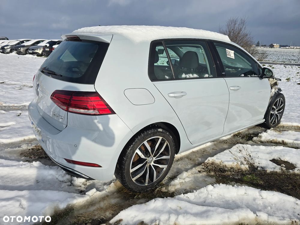 Volkswagen Golf 2.0 TDI DSG Sound - 5