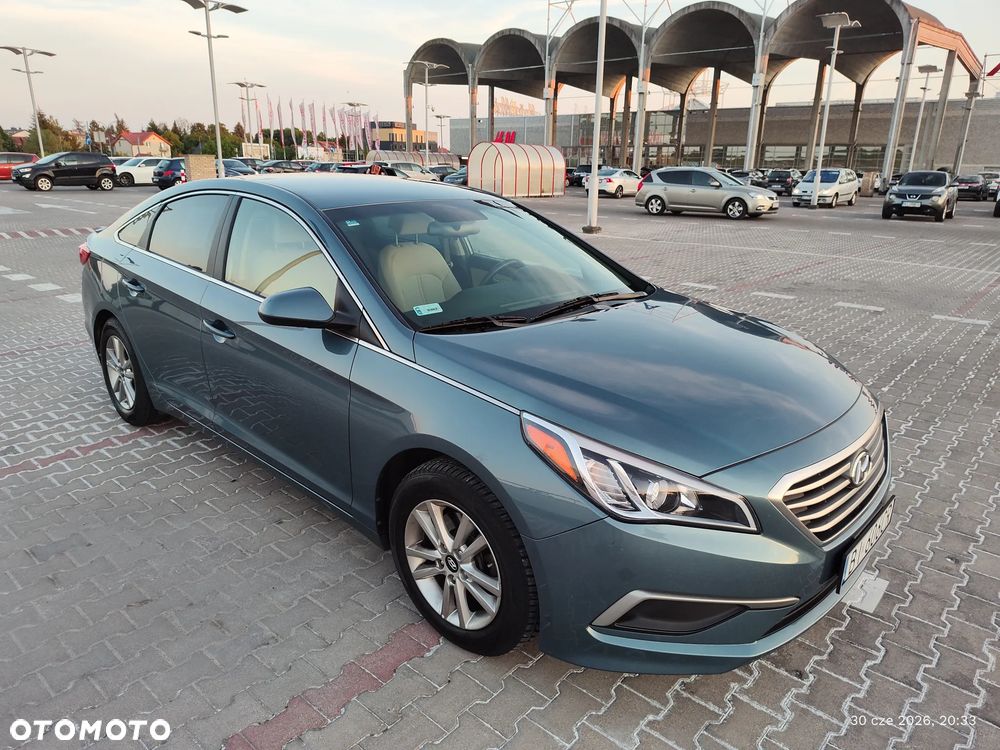 Hyundai Sonata - 2