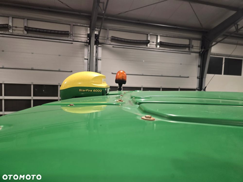 John Deere 7310R - 8