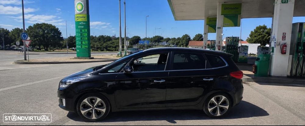 Kia Carens 1.7 CRDi ISG TX - 1
