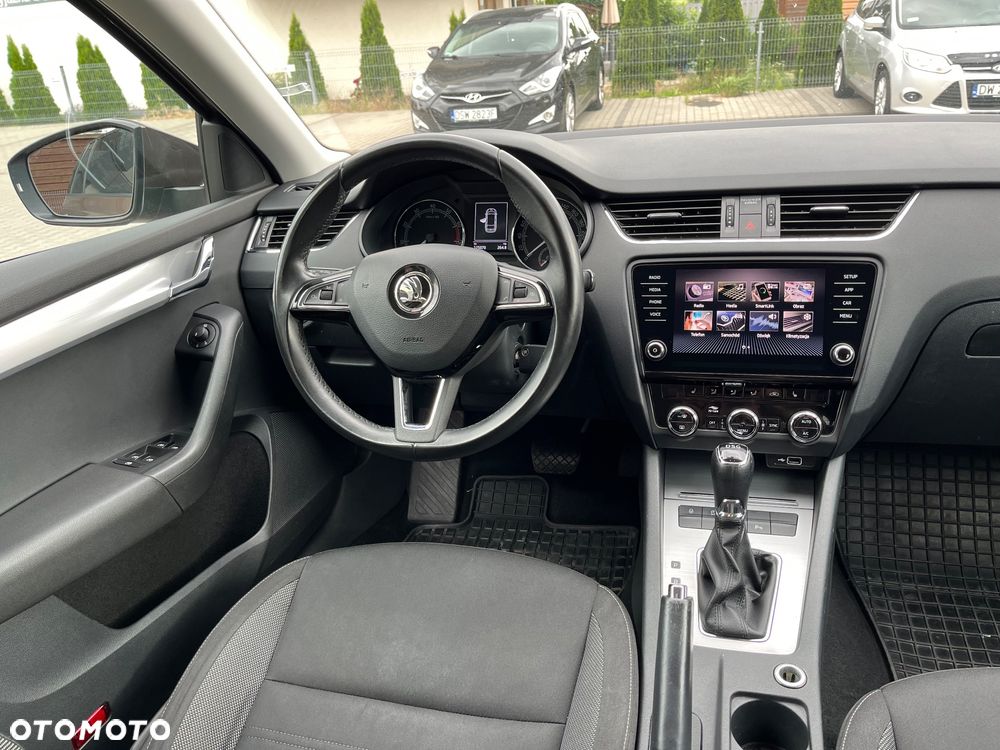 Skoda Octavia 1.4 TSI Ambition DSG - 6