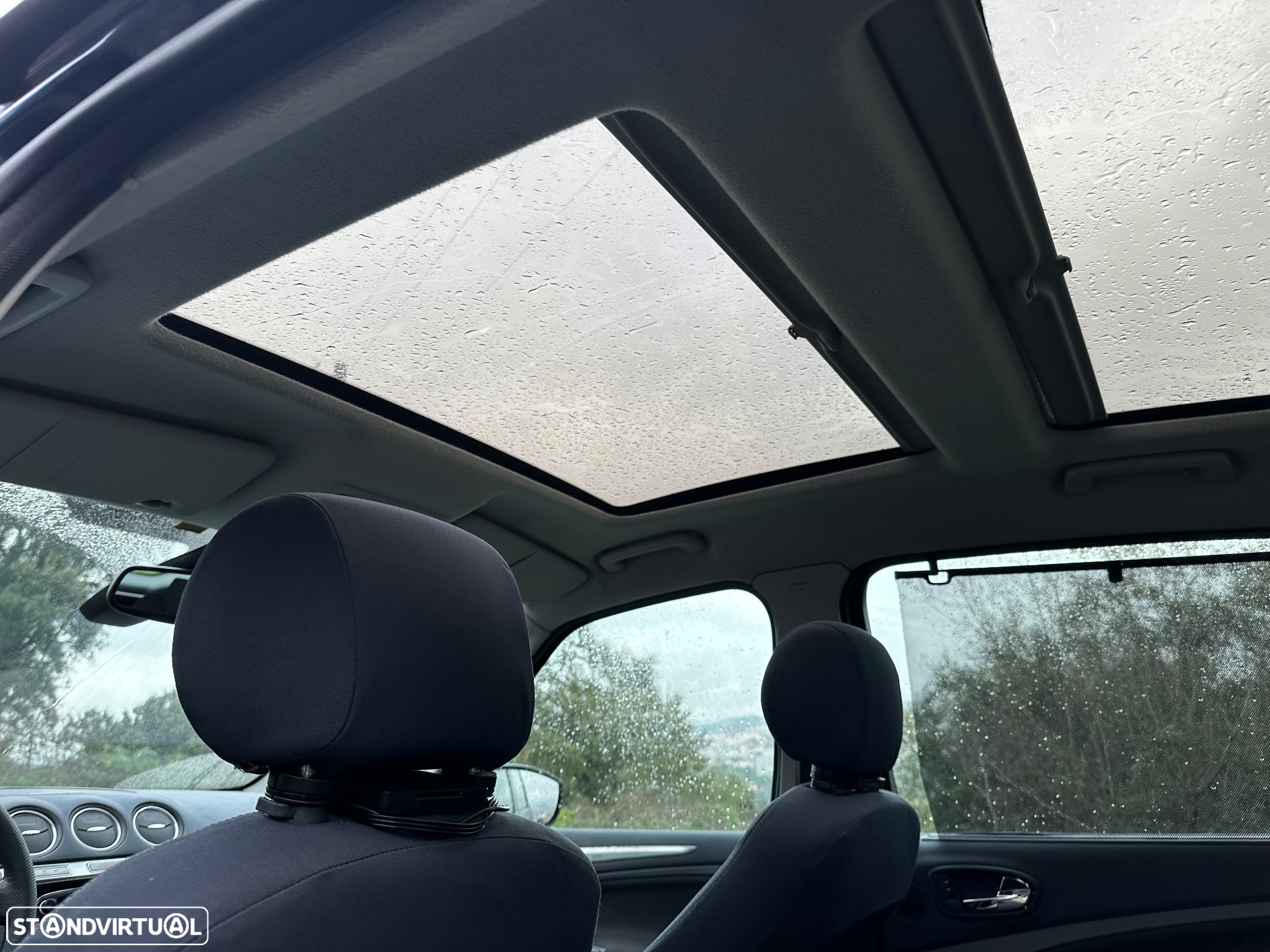 Ford S-Max 2.0 TDCi Titanium 7L - 35