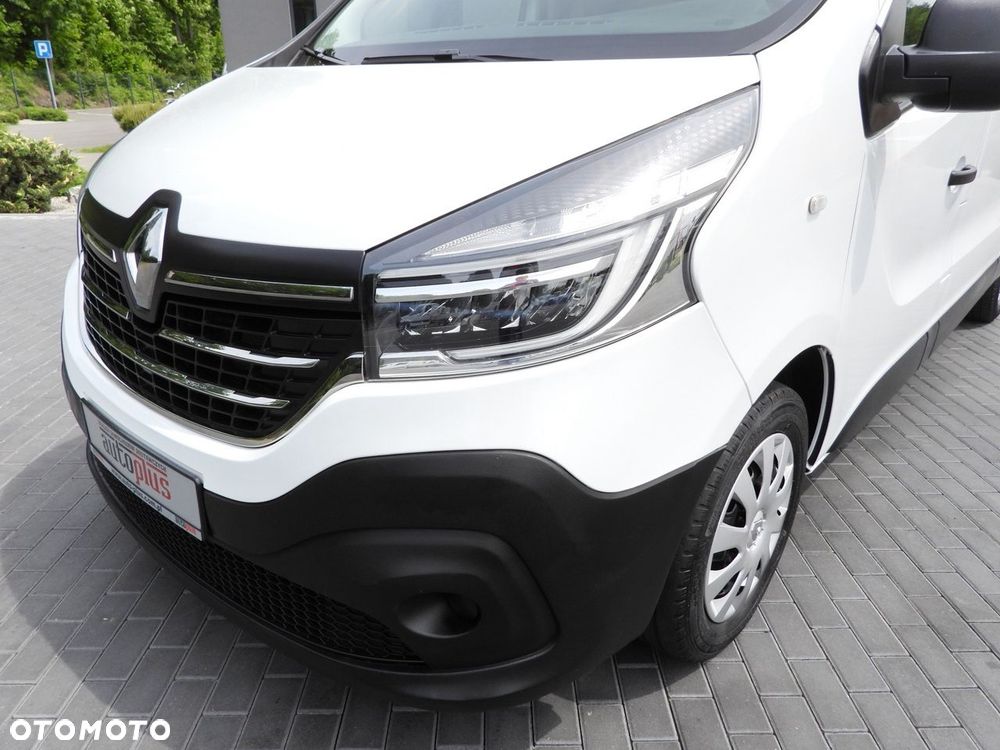 Renault TRAFIC  FURGON CHŁODNIA  0*C TEMPOMAT LEDY KLIMATYZACJA  120KM - 20