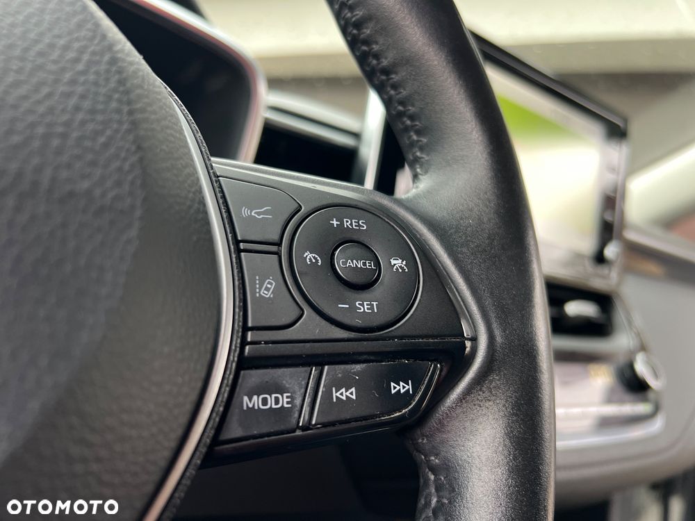 Toyota Corolla 1.8 Hybrid Executive - 12