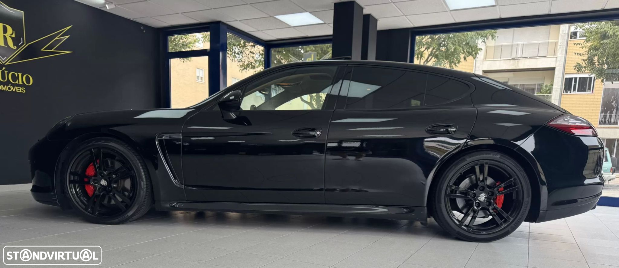 Porsche Panamera Standard - 15