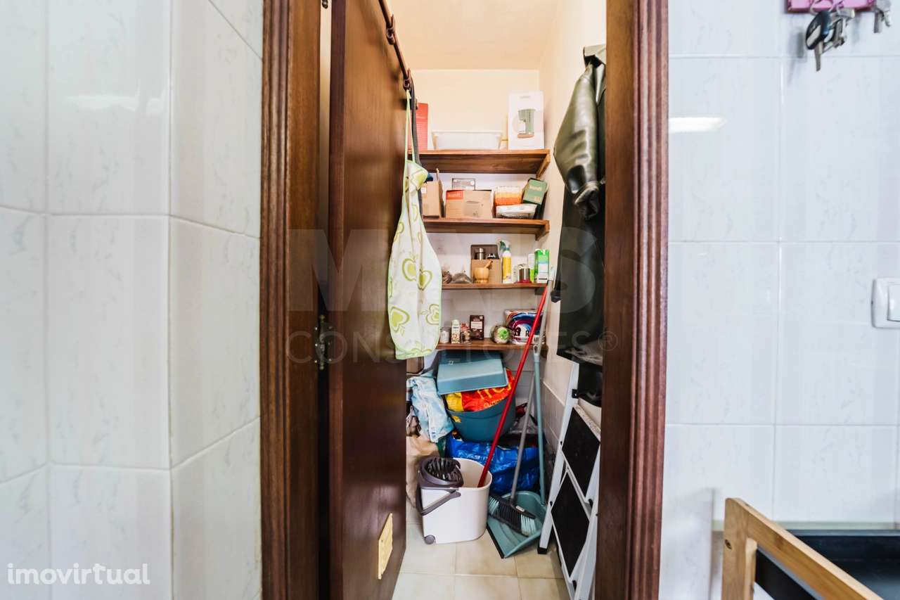 T2 ao nível do R/Chão com garagem fechada - Grande imagem: 4/30