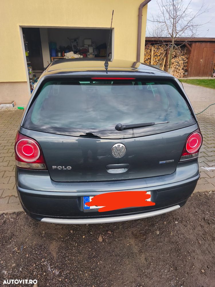 Volkswagen Polo 1.4 TDI Blue Motion Technology Allstar - 3