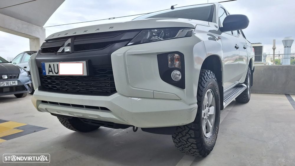 Mitsubishi L200 2.3 DI-D Strakar CD Intense 4WD - 12